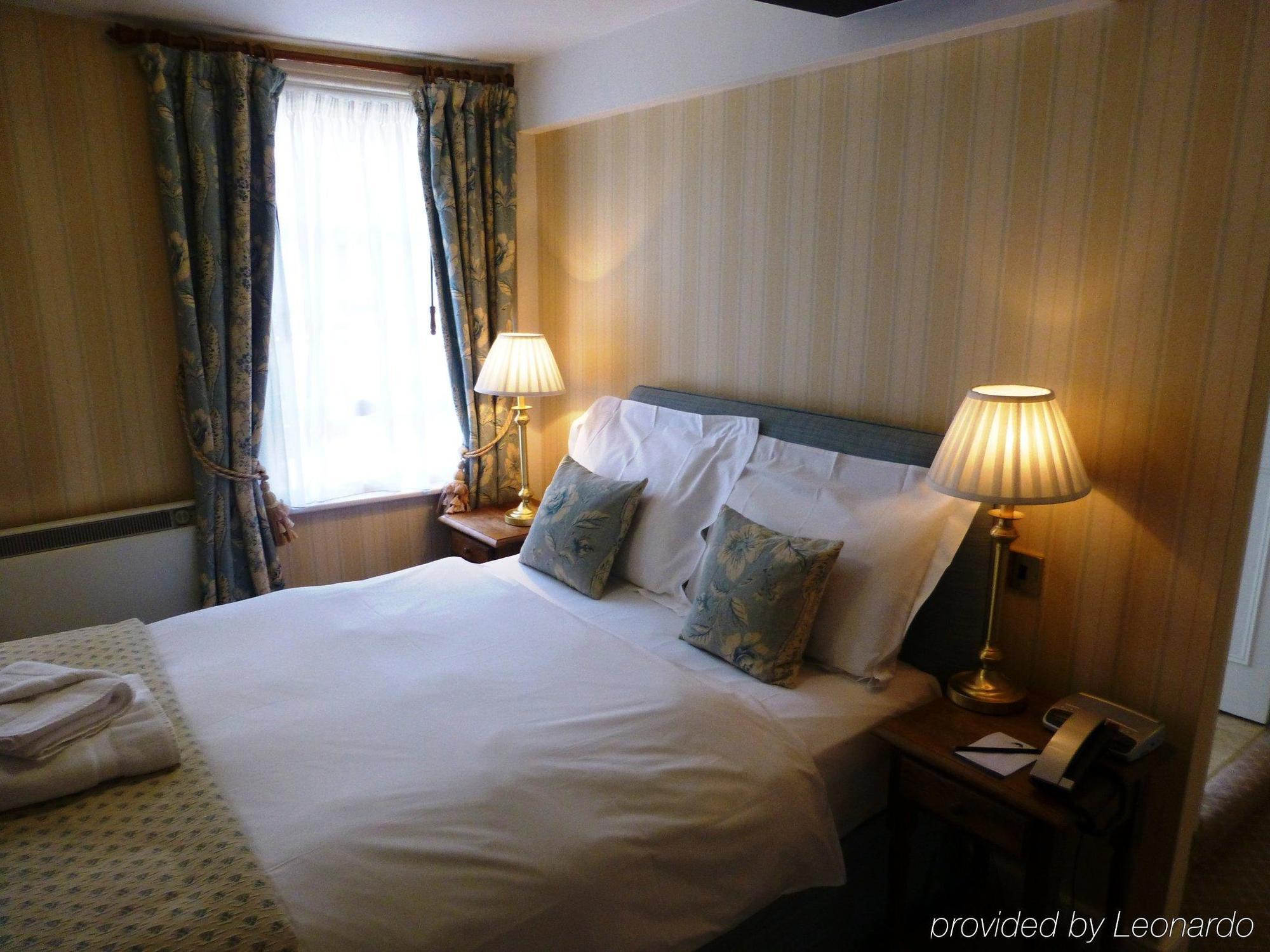 The Bear Hotel Bath Exterior foto
